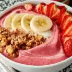 strawberry banana smoothie bowl 2026 08 03 172202 1024x819 1